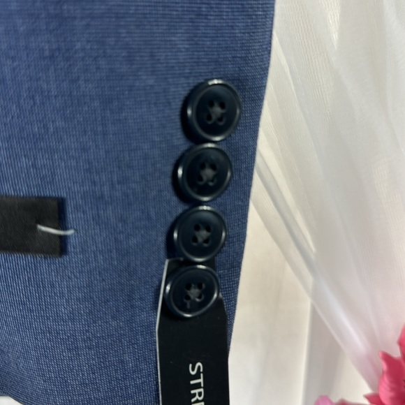 From macys Marc New York brand new with tags has a finished hem - Picture 7 of 9